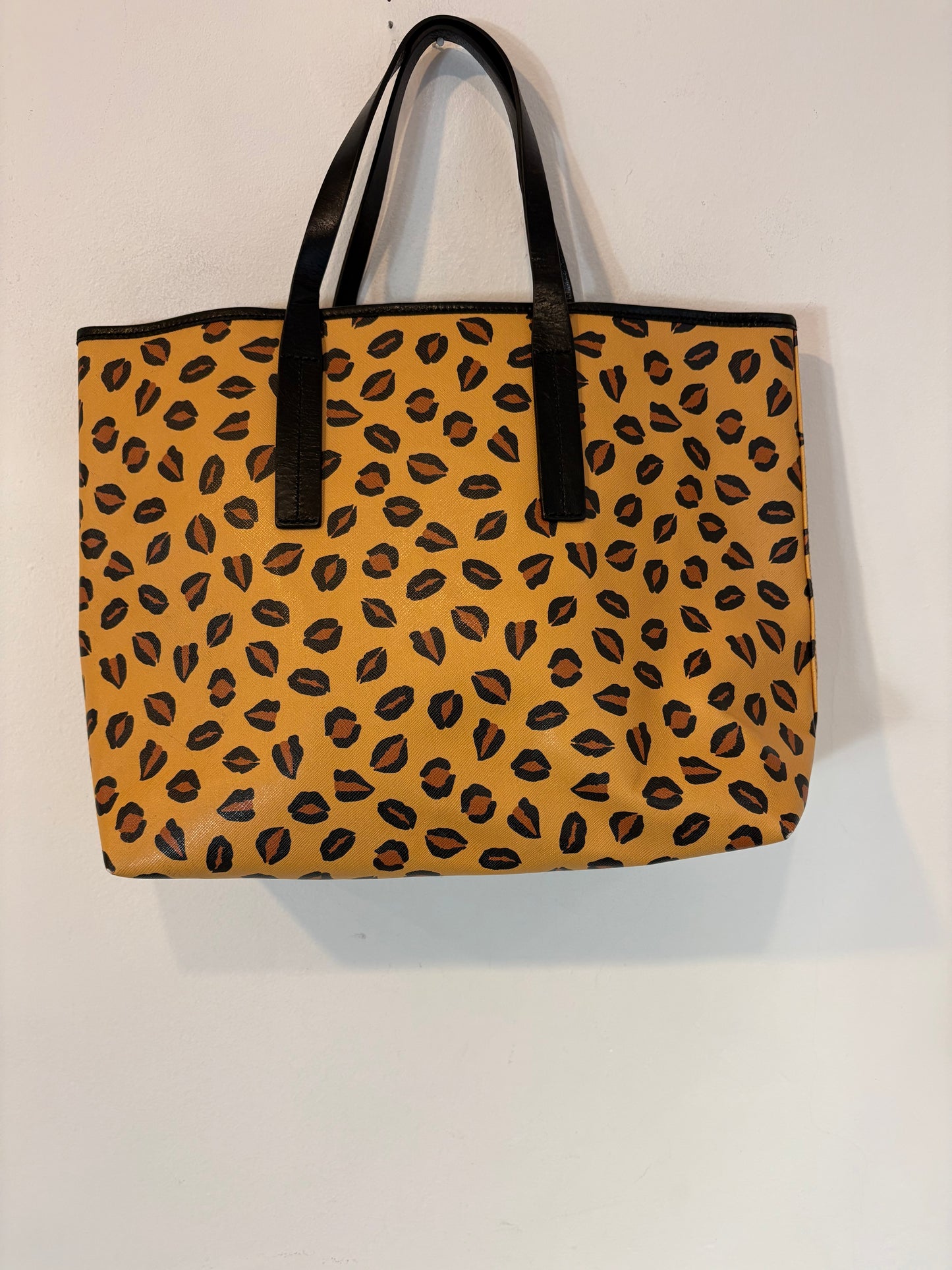 BIMBA Y LOLA. Bolso shopper edición especial