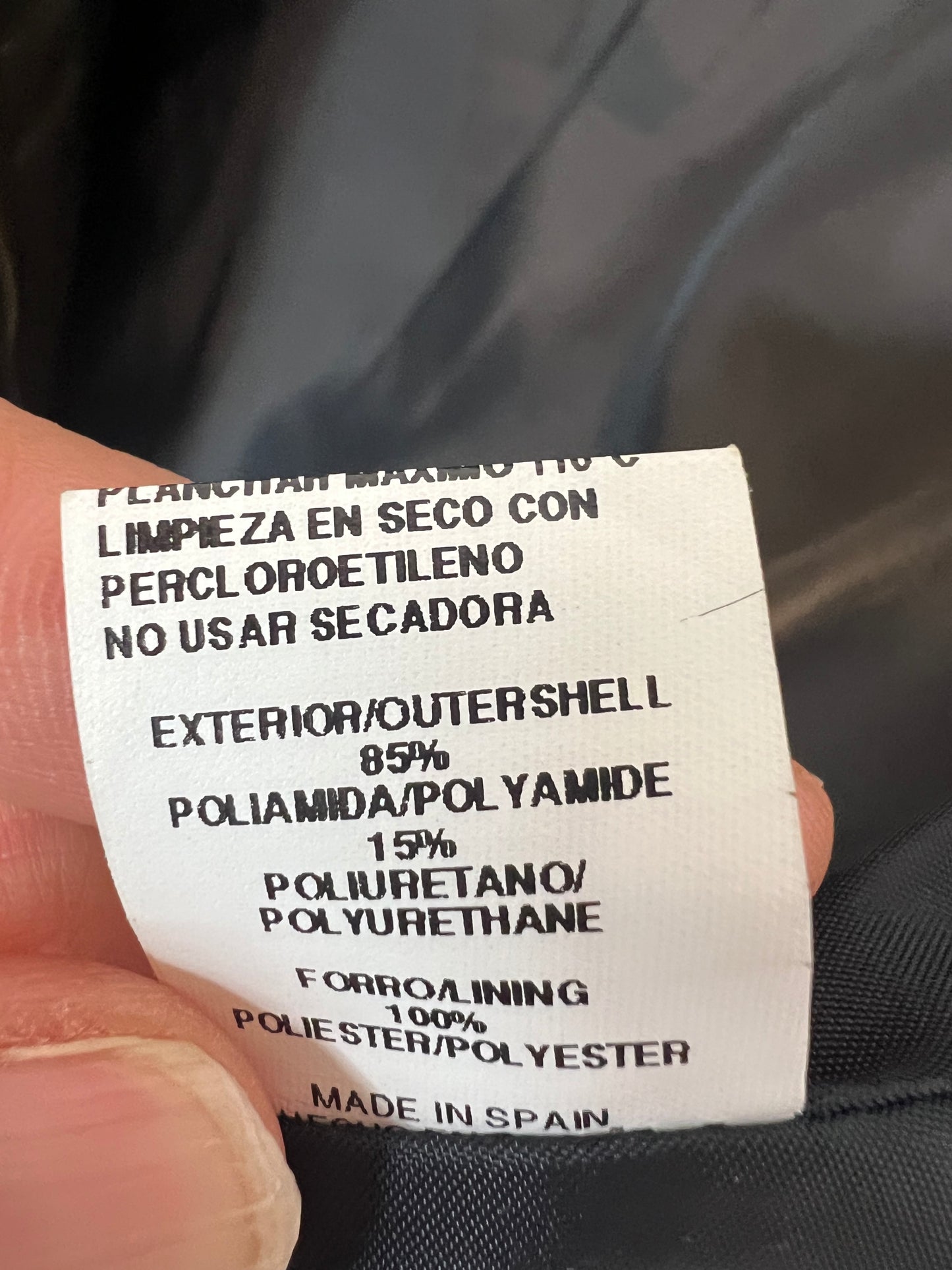 HAKEI. Chaqueta verde caqui corta vientos. T S