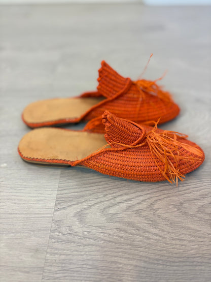 Mules rafia en naranja. T 37/38
