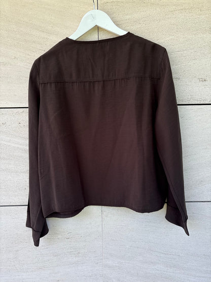 MASSIMO DUTTI. Blusa marrón detalle botones revestidos
