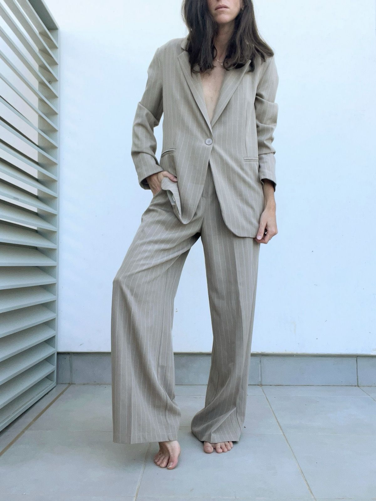 FLORIA. Conjunto beige rayas