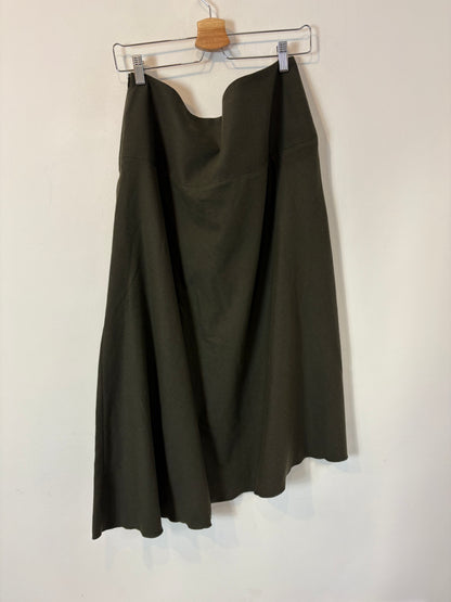 ZARA. Falda midi verde