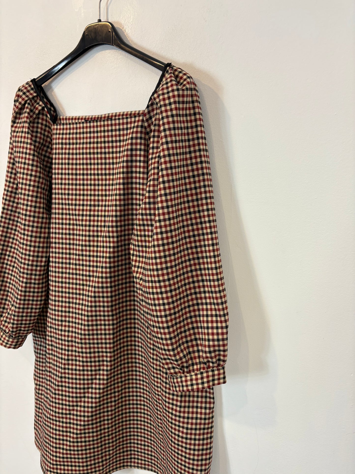 ZARA. Vestido cuadros manga farol