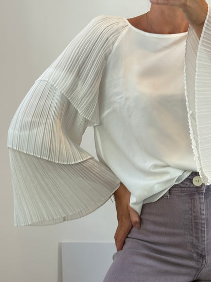 PEDRO DEL HIERRO. Blusa blanca volantes T.m