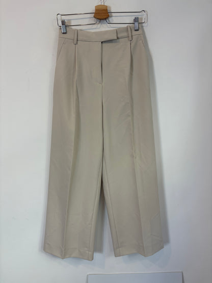 ZARA. Pantalón sastre beige. T S