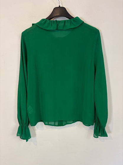 ZARA. Blusa verde semi transparente