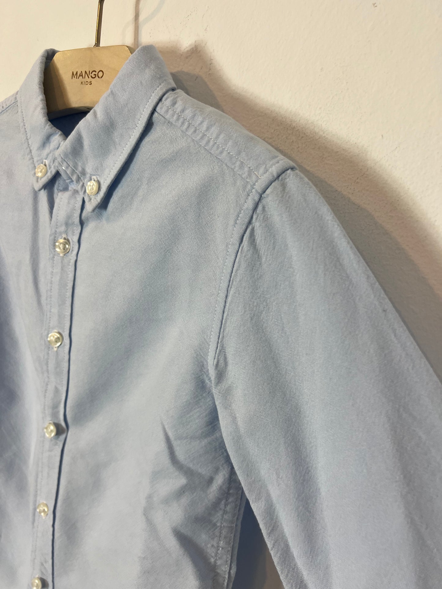 GOCCO. Camisa azul algodón. T 5-6 años