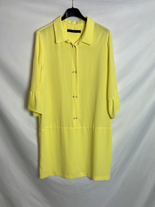ZARA. Short yellow dress with rhinestone buttons. TL