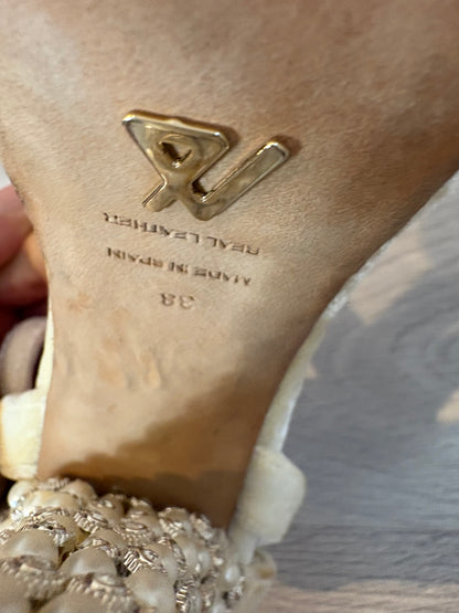 JUST+ ENE. Sandalia terciopelo Bianca