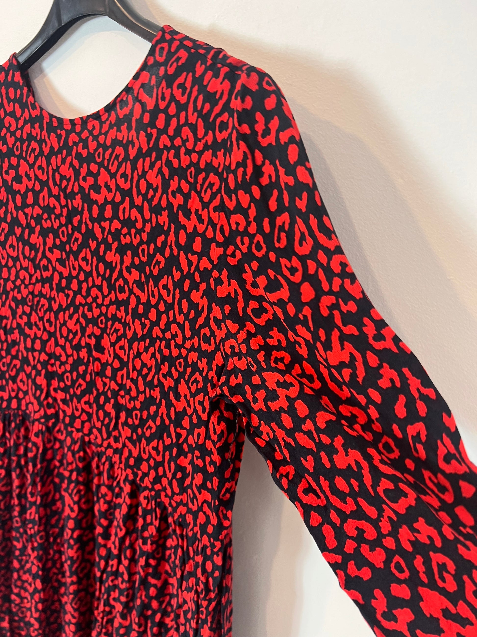 Midi Dress Vestido Animal Print Rojo Y Negro Zara Zara Woman Ruffled Black Red Animal Print Midi Dress Vestido Animal Print Rojo Y Negro Zara Zara Woman Ruffled Black Red Animal Print