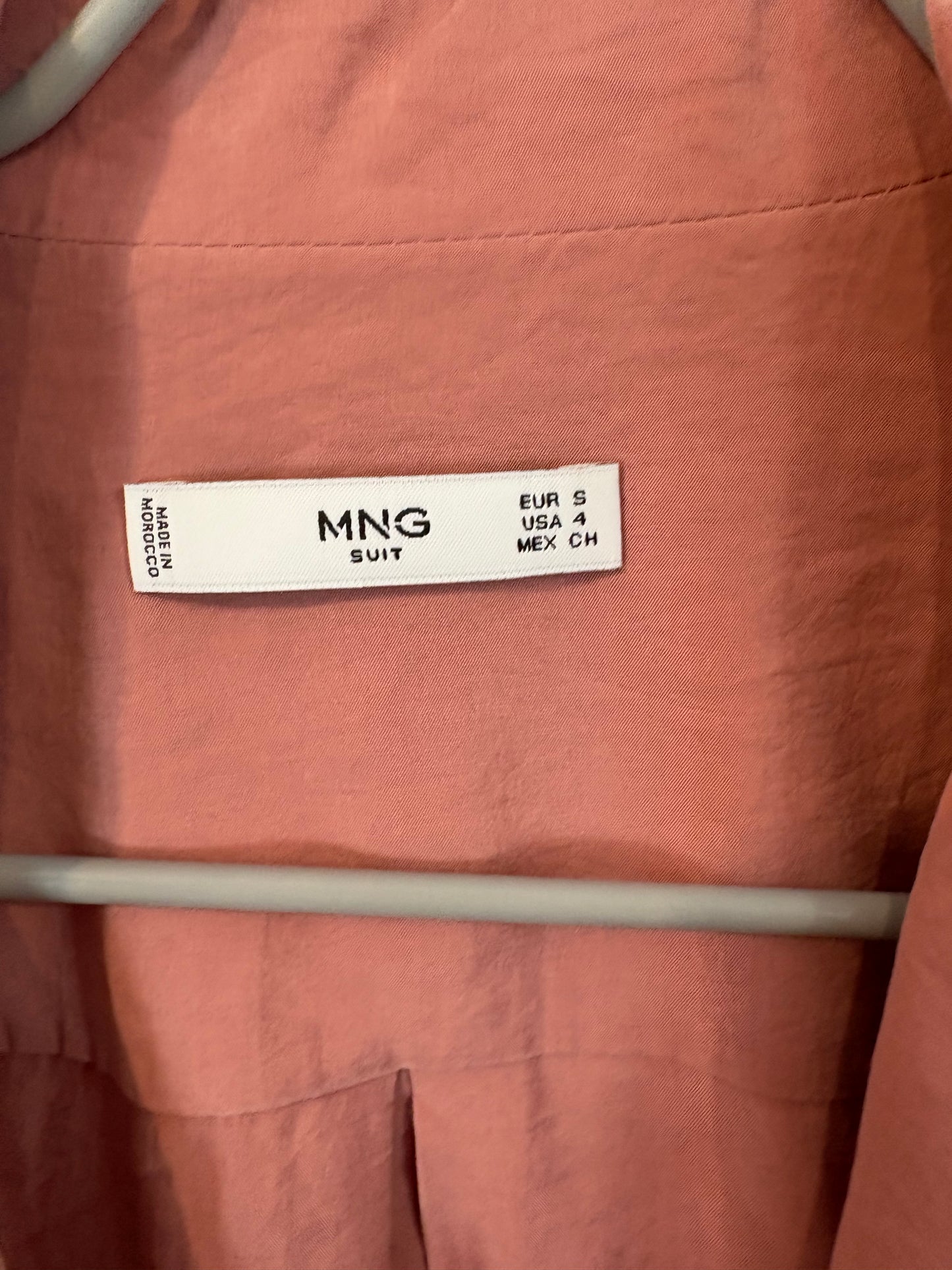 ZARA. Blusa fluida rosa palo
