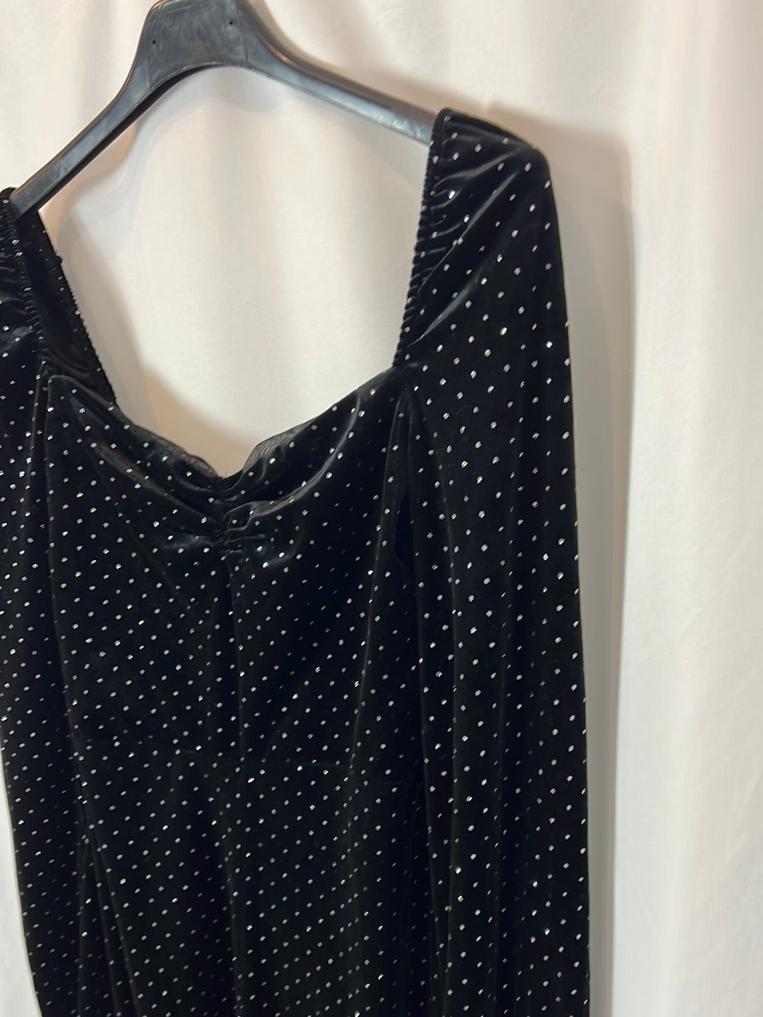 bershka black velvet dress Bershka | Dresses | Bershka Velvet Dress