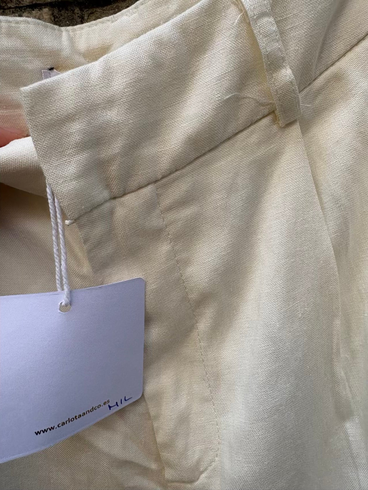 CARLOTA & CO. Pantalón fluido blanco
