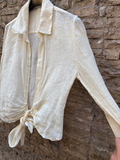 MES DEMOISELLES. Blusa textura anudada
