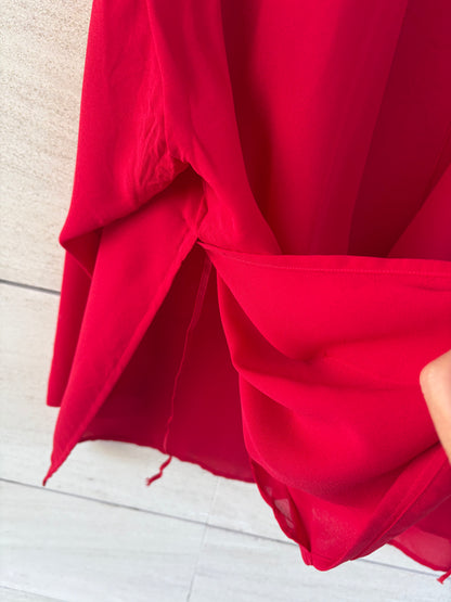 MARIA CALDERARA. Total look fluido en rojo