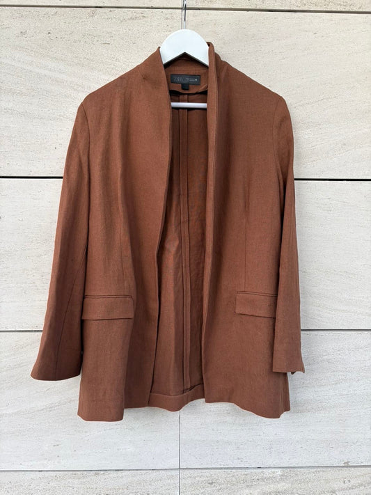 ZARA.Chaqueta marrón lino fluida