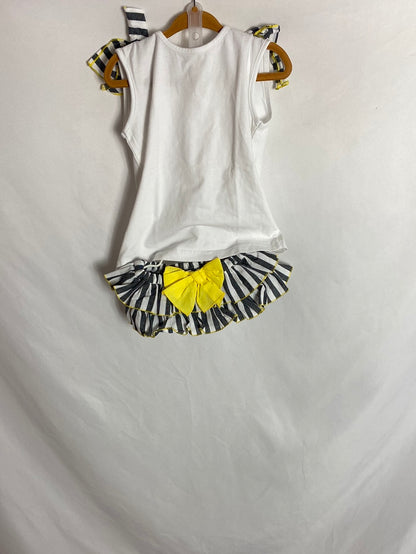 MY LITTLE BONNET. T-shirt and diaper cover set. Size 3 years.