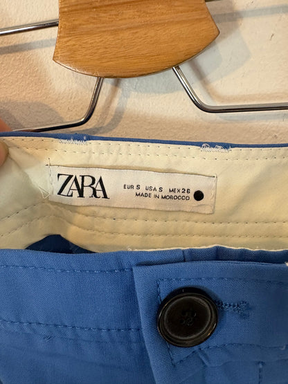 ZARA. Pantalón azul pinzas
