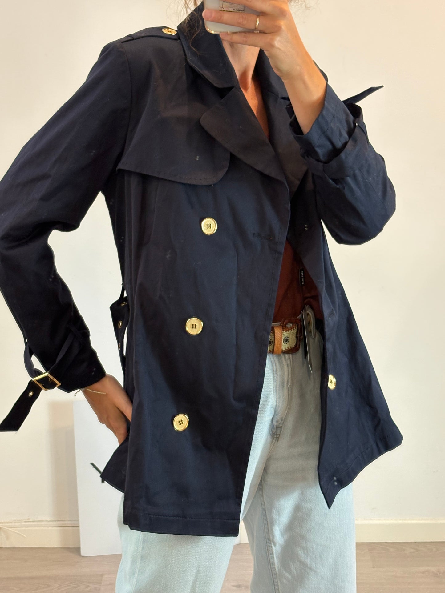 SYNTHESIS. Blue trench coat with gold buttons. Size 46