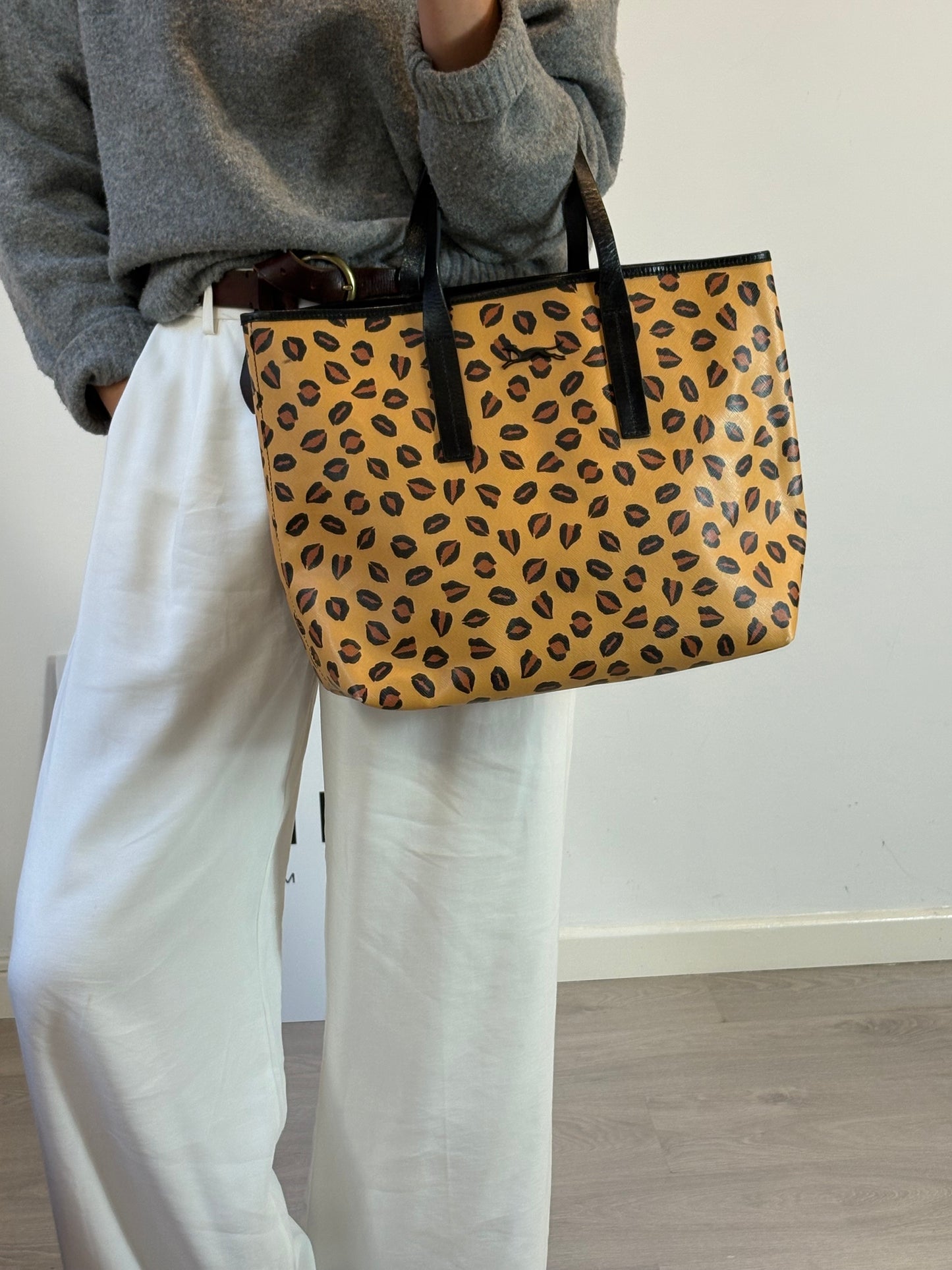 BIMBA Y LOLA. Bolso shopper edición especial