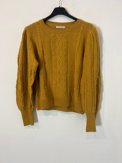 THE NEW SOCIETY. jersey mostaza ochos T.s