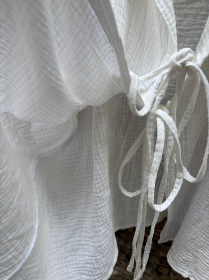 RÓURI. White bamboo blouse. TS/M