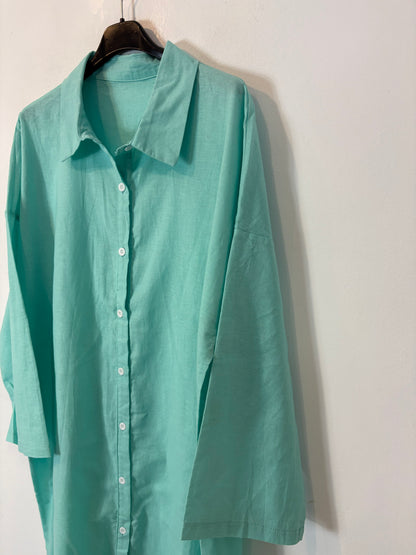 OTRAS. Vestido largo camisero verde agua mezcla