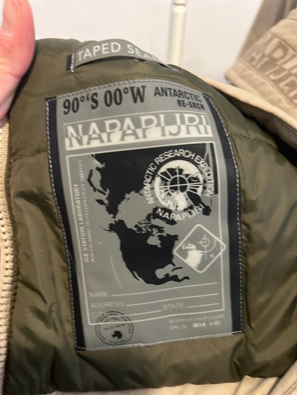 NAPAPIJRI. Abrigo beige bolsillo delantero. T L