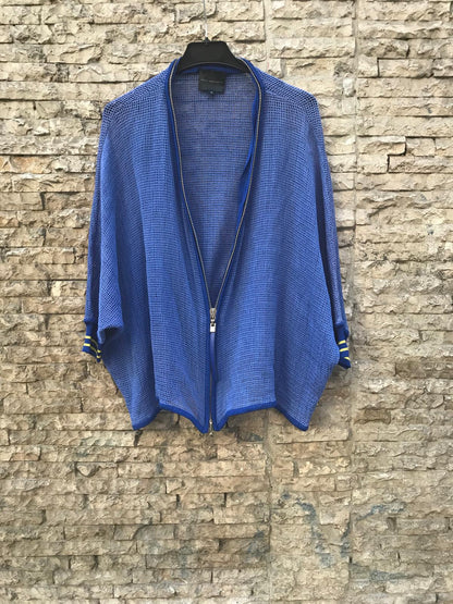 HOTEL PARTICULIER. Chaqueta azul calada