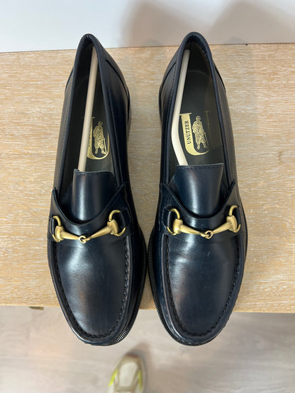 UNÜTZER. Dark blue leather loafers. Size 37.5