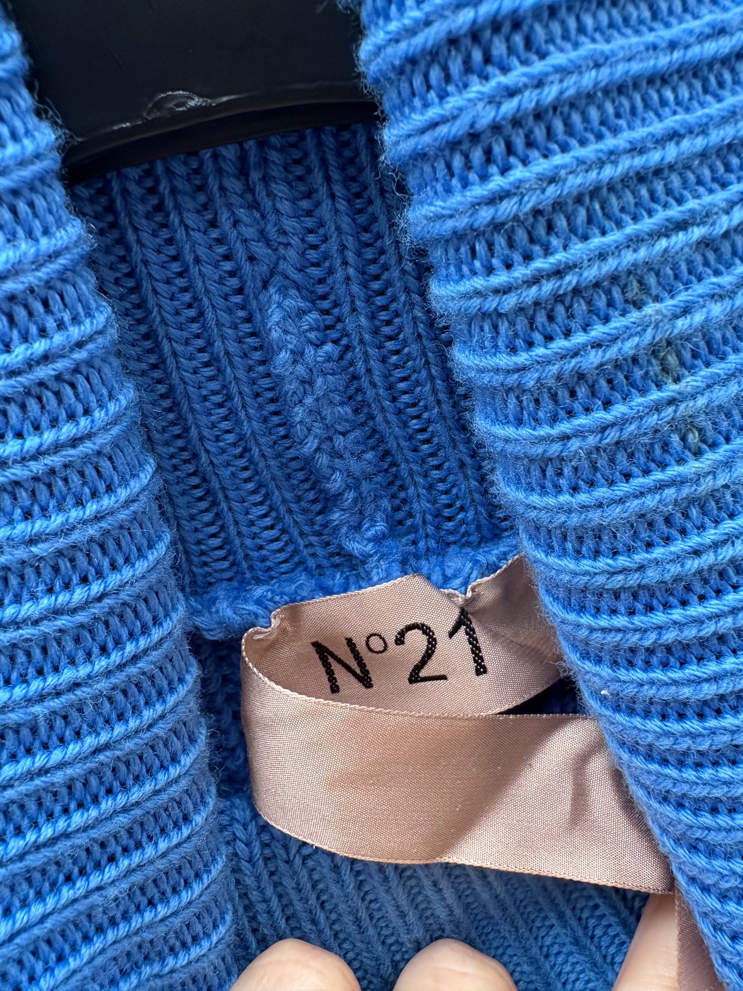 Nº 21. Jersey lana botones joya