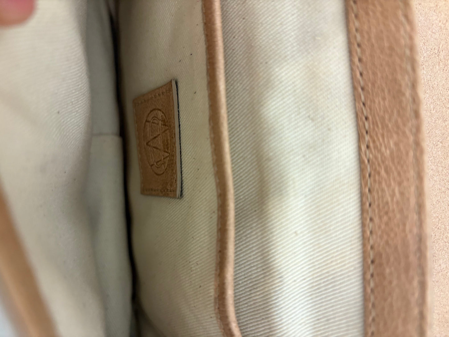MASSIMO DUTTI. Bolso piel asa larga