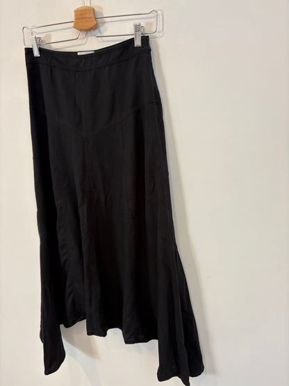ISABEL MARANT. Falda midi negra asimétrica