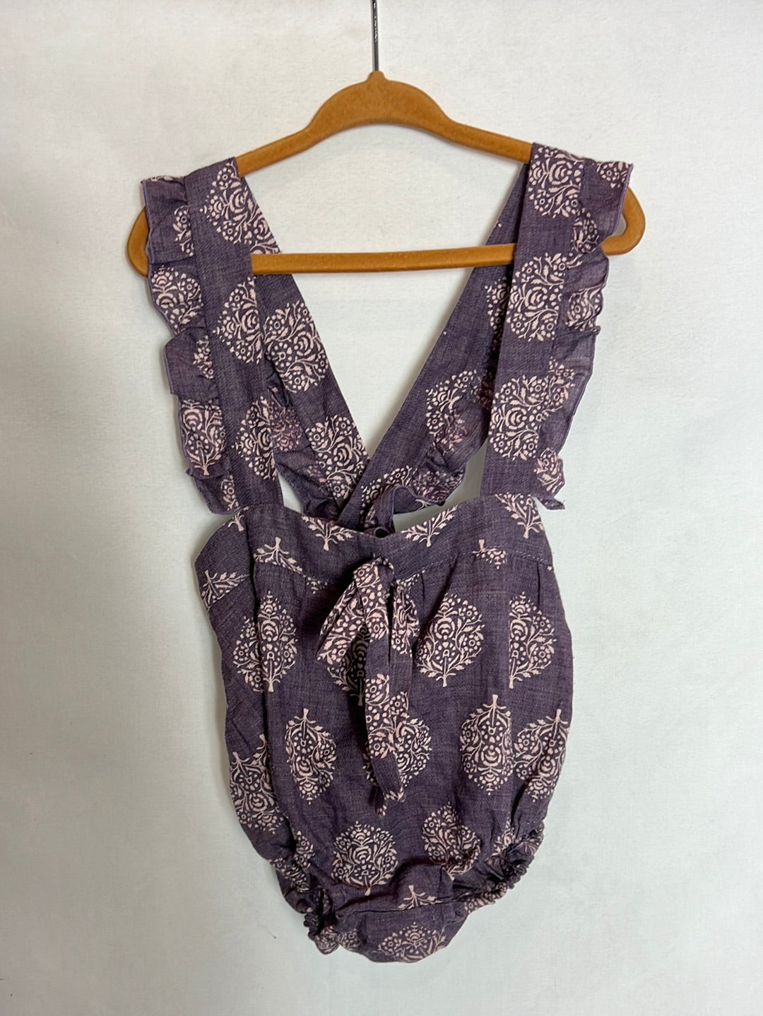 MINÉ. Ranita morada tirantes. T 4 años