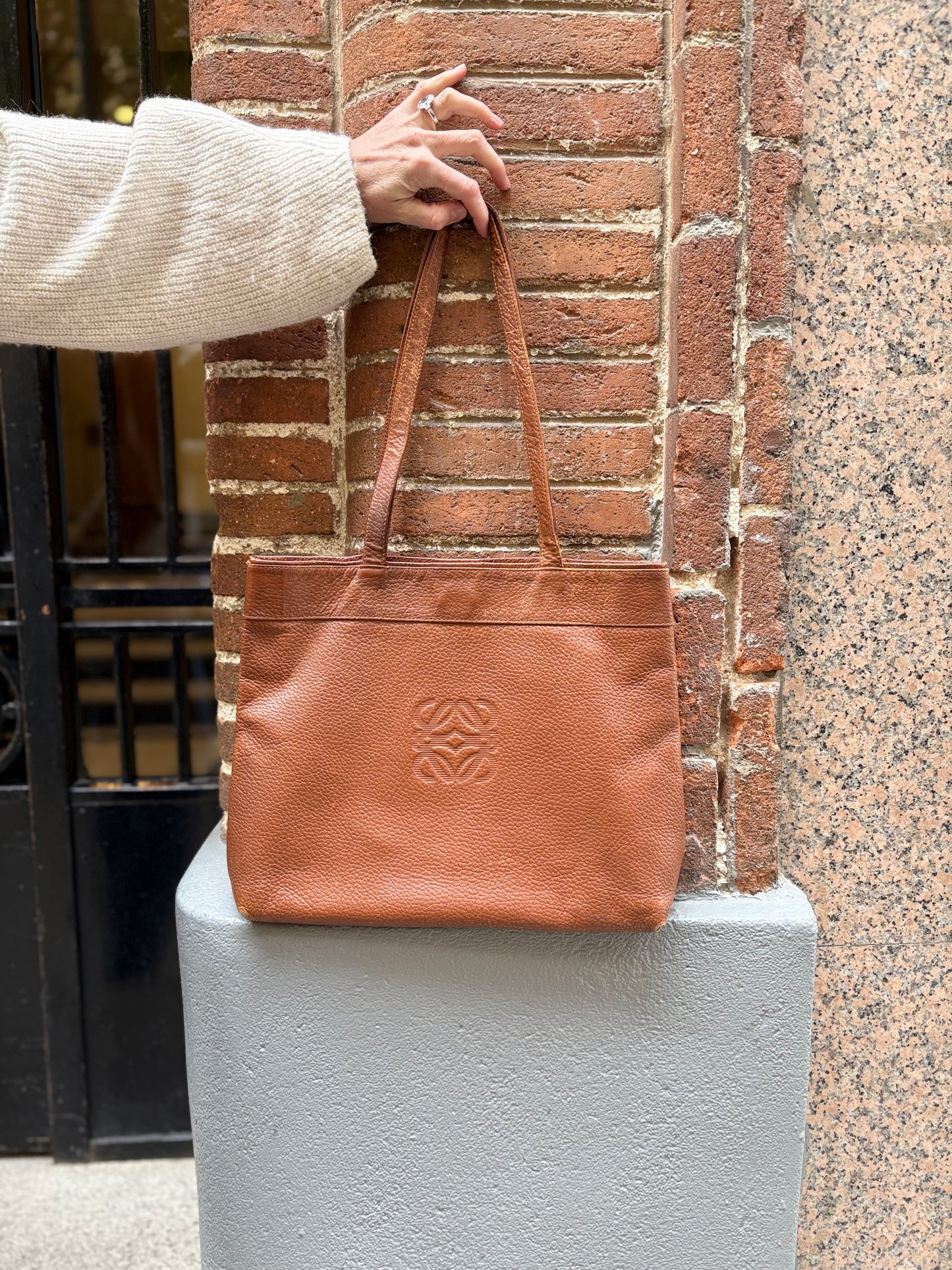 LOEWE. Bolso piel vintage