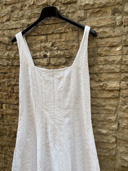 MANGO. Vestido midi blanco troquelado
