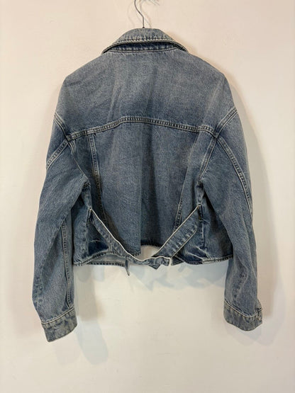 BANANA REPUBLIC. Cazadora denim bolsillos