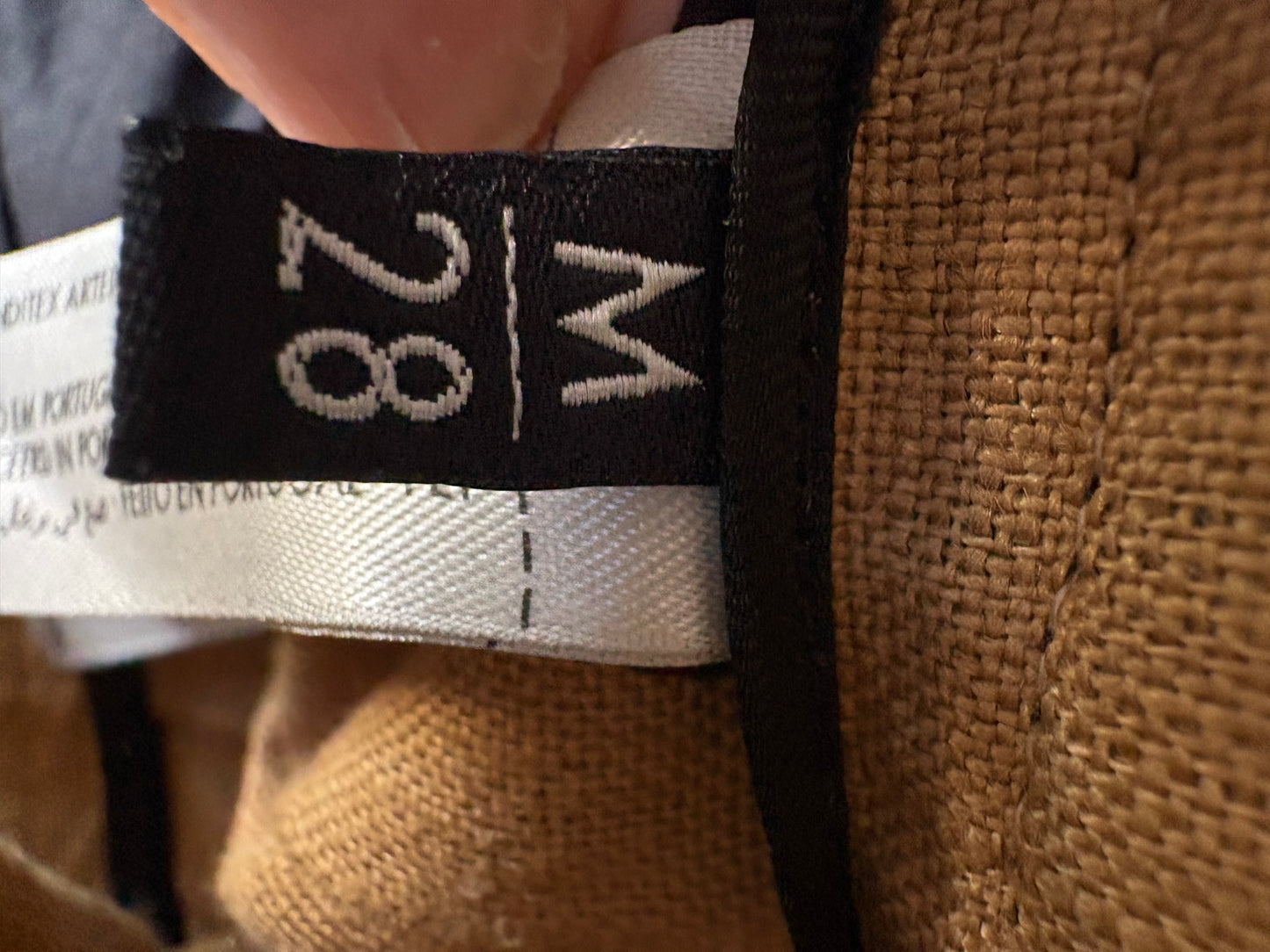 UTERQÜE. Pantalón camel lino. T M (tara)