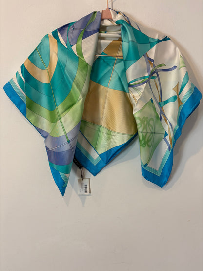 LOEWE. Pañuelo seda estampado