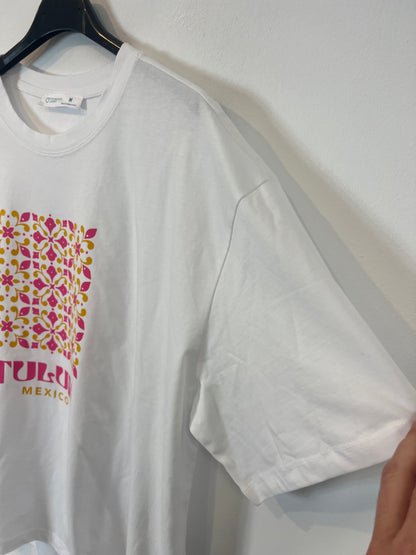 PRIMARK. Camiseta blanca dibujo. T M