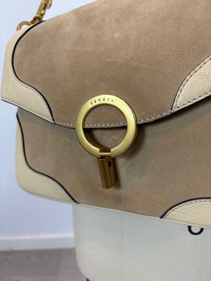 SANDRO. Bolso beige piel doble textura