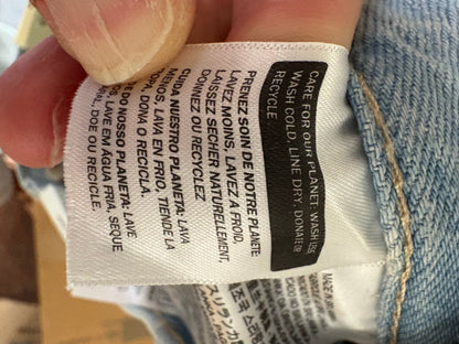 LEVI'S. Pantalón denim culotte T.24
