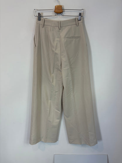 ZARA. Pantalón sastre beige. T S