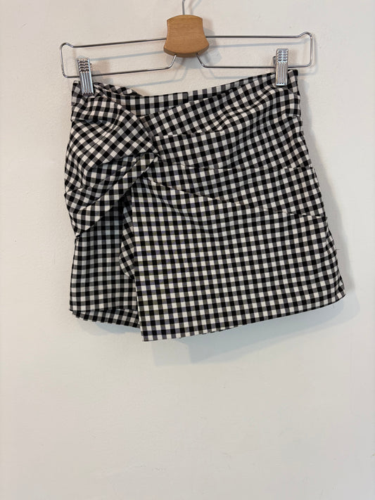 ZARA. Falda pantalón  corta vichy