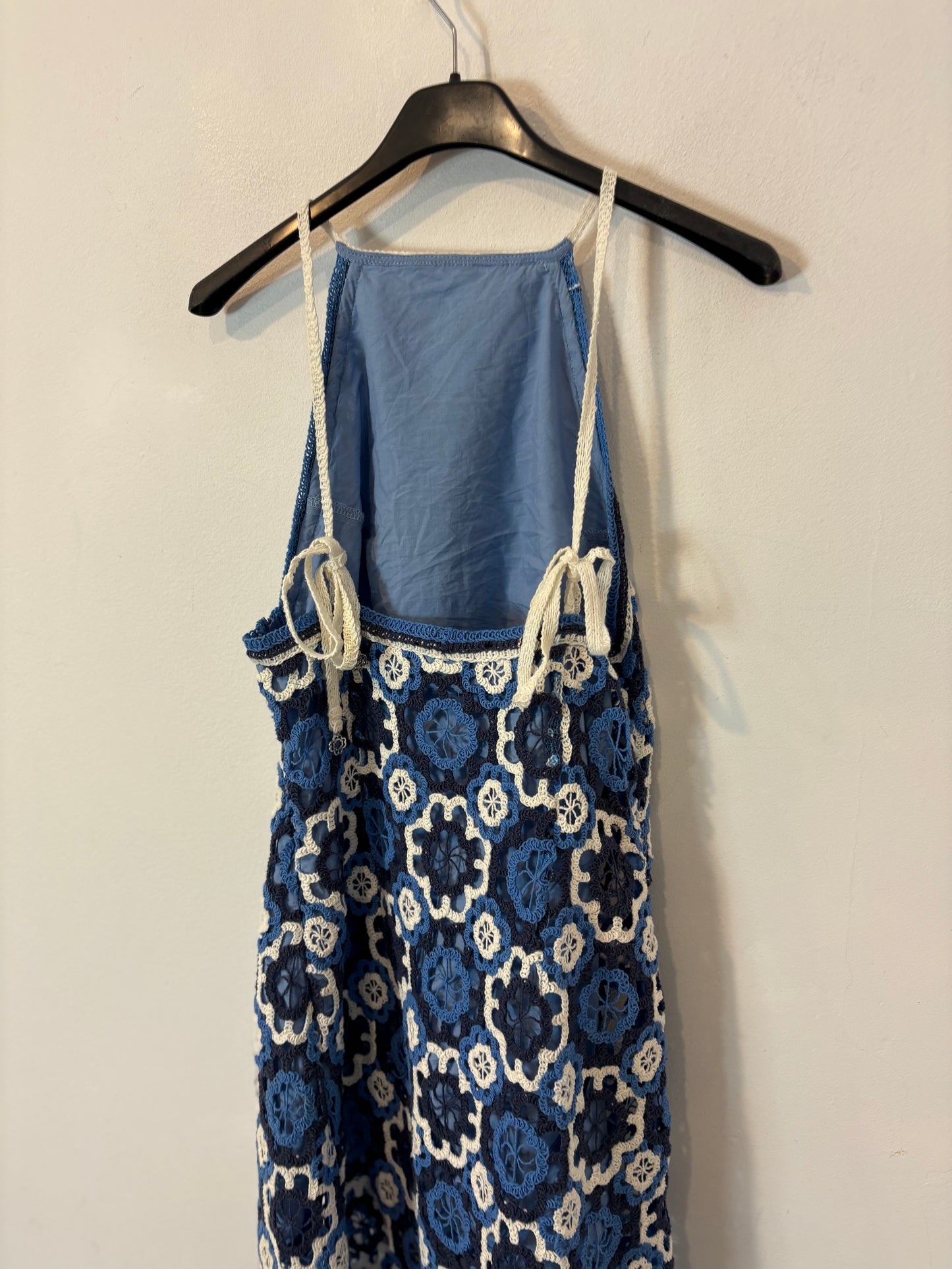 MAJE. Vestido largo crochet halter