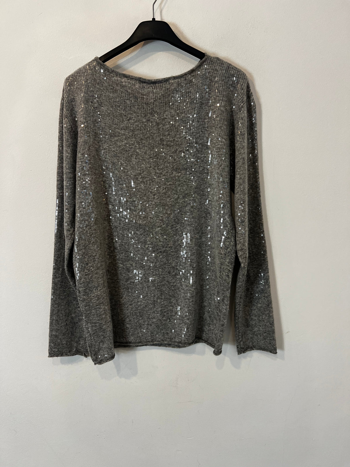 ZARA. conjunto gris lentejuelas con lana