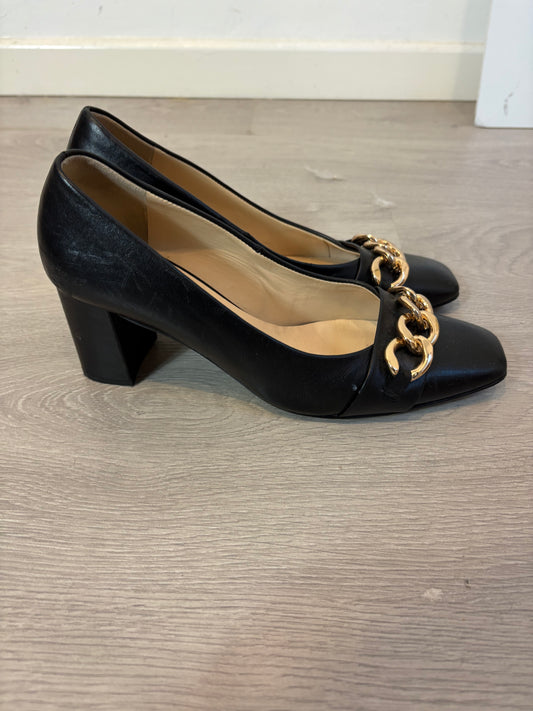 HOGL. Zapatos tacón piel hebilla dorada. T 38