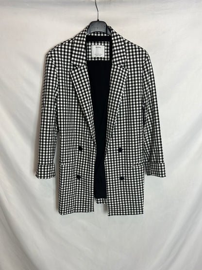 BERSHKA. Blazer larga cuadros vichy. T M