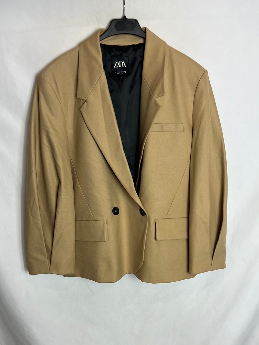 ZARA. Chaqueta  oversized detalle mangas. T M