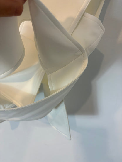 IQ COLLECTION: Top blanco estructura